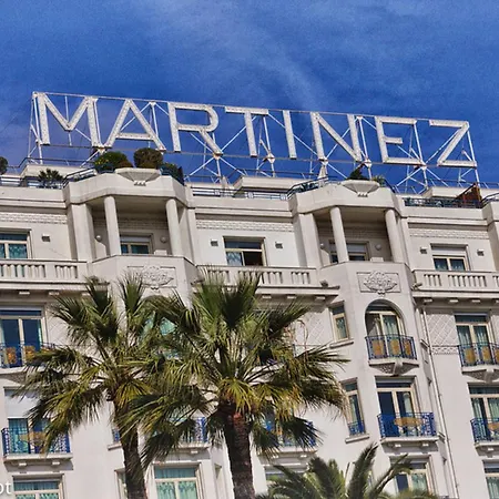 2 Bedroom With Ac Next To The Martinez Cannes